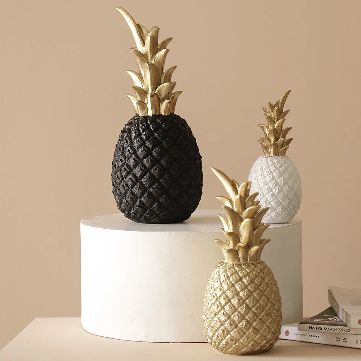 Pineapple Sculpture - Nordic Gold Resin Decor for Living Room