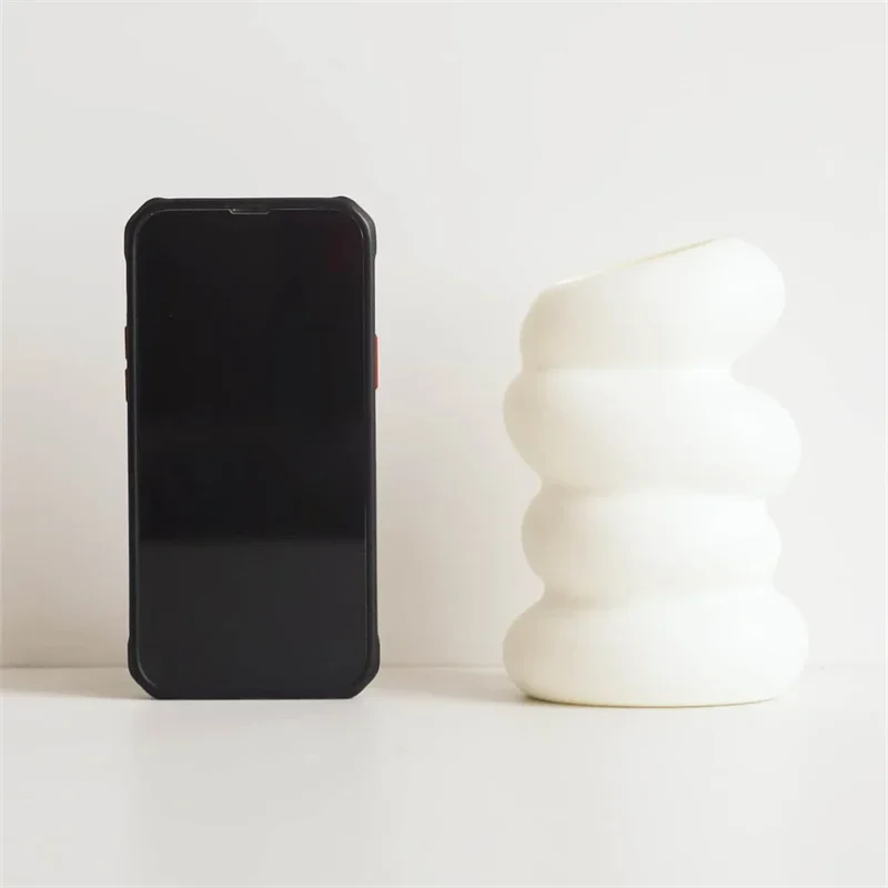 Plastic Spiral White Vase for Flower Arrangement