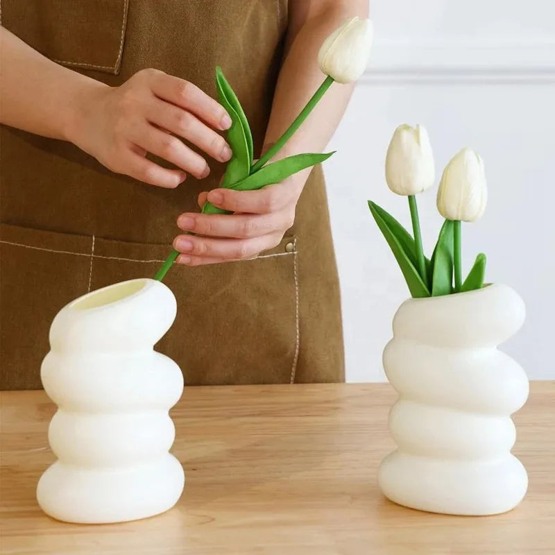 Plastic Spiral White Vase for Flower Arrangement